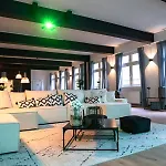 Design Loft - Heimkino - Zentral - Parkplatz - Tischkicker - Kueche Apartmán