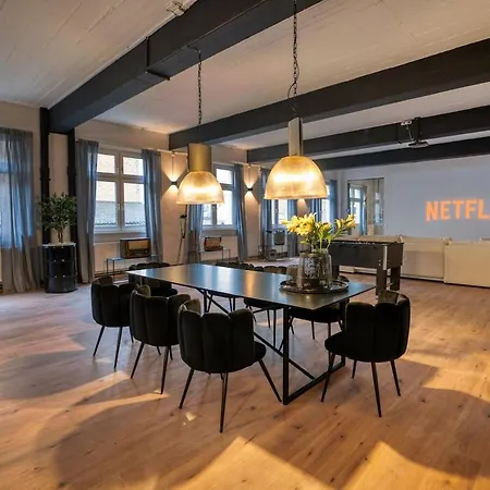 Design Loft - Heimkino - Zentral - Parkplatz - Tischkicker - Kueche 아파트 비스바덴