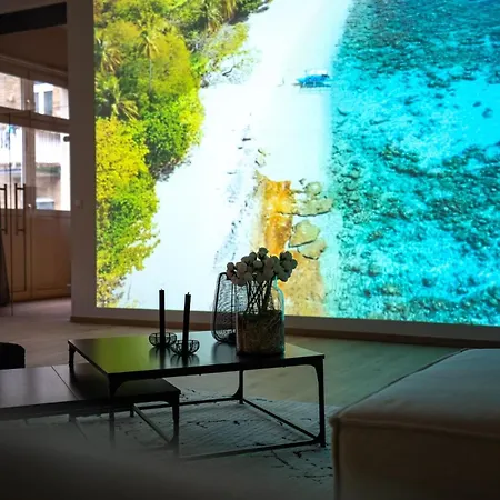 Design Loft - Heimkino - Zentral - Parkplatz - Tischkicker - Kueche Lägenhet *