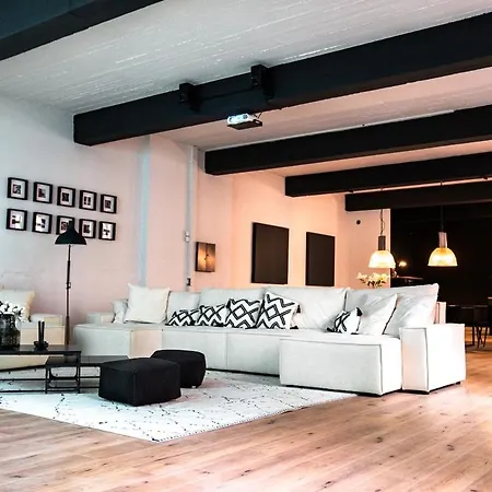 Design Loft - Heimkino - Zentral - Parkplatz - Tischkicker - Kueche * Wiesbaden