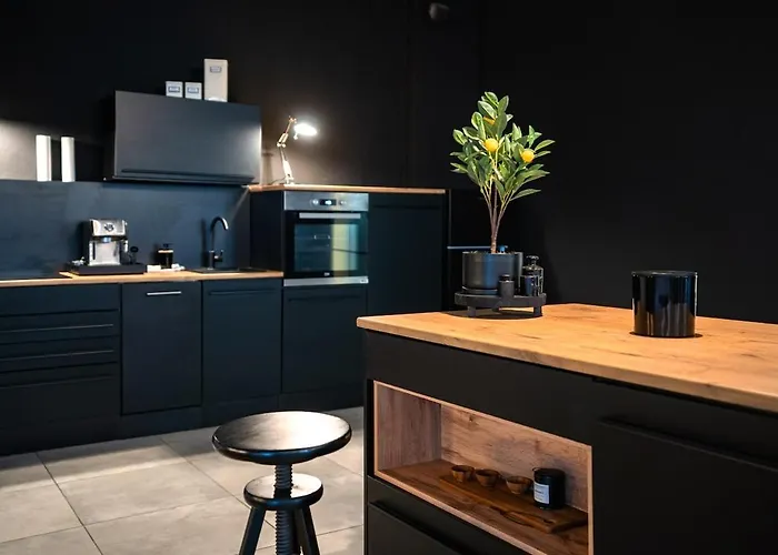 Design Loft - Heimkino - Zentral - Parkplatz - Tischkicker - Kueche شقة