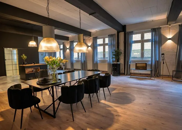 Design Loft - Heimkino - Zentral - Parkplatz - Tischkicker - Kueche