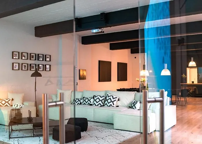 Design Loft - Heimkino - Zentral - Parkplatz - Tischkicker - Kueche شقة