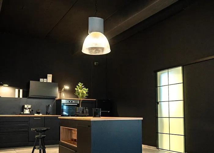 Design Loft - Heimkino - Zentral - Parkplatz - Tischkicker - Kueche شقة